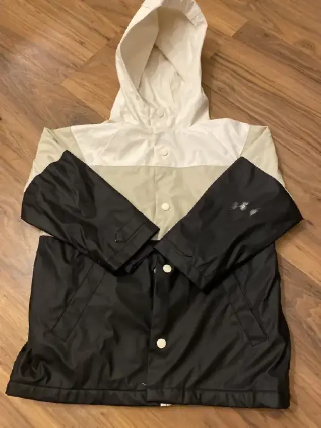 Gefütterte Regenjacke Zara