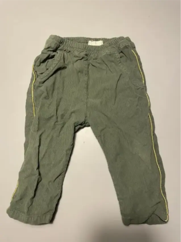 Grüne Cordhose 