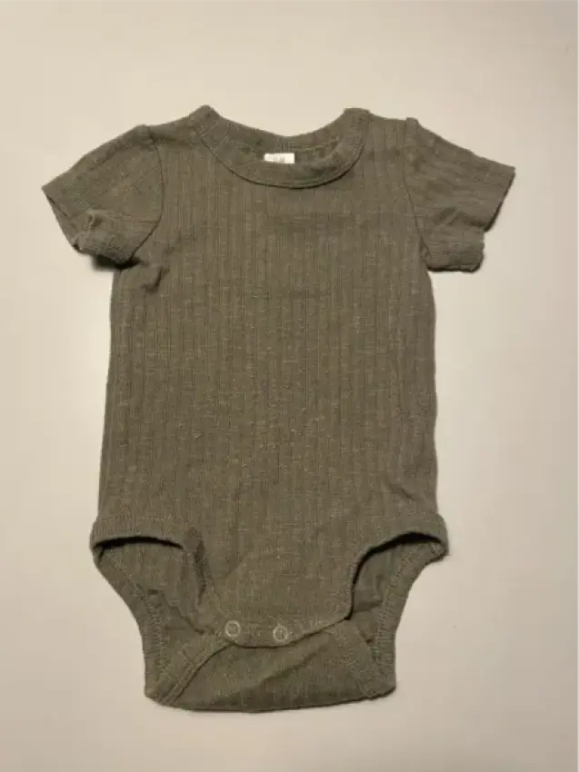 Gerippter Body grün H&M 