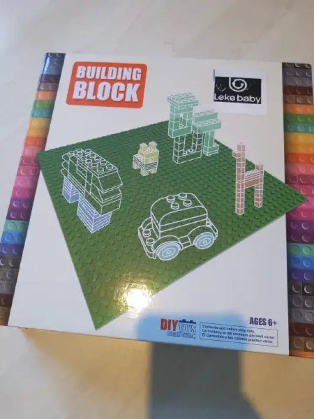 Lego-Bausteine vollständig!