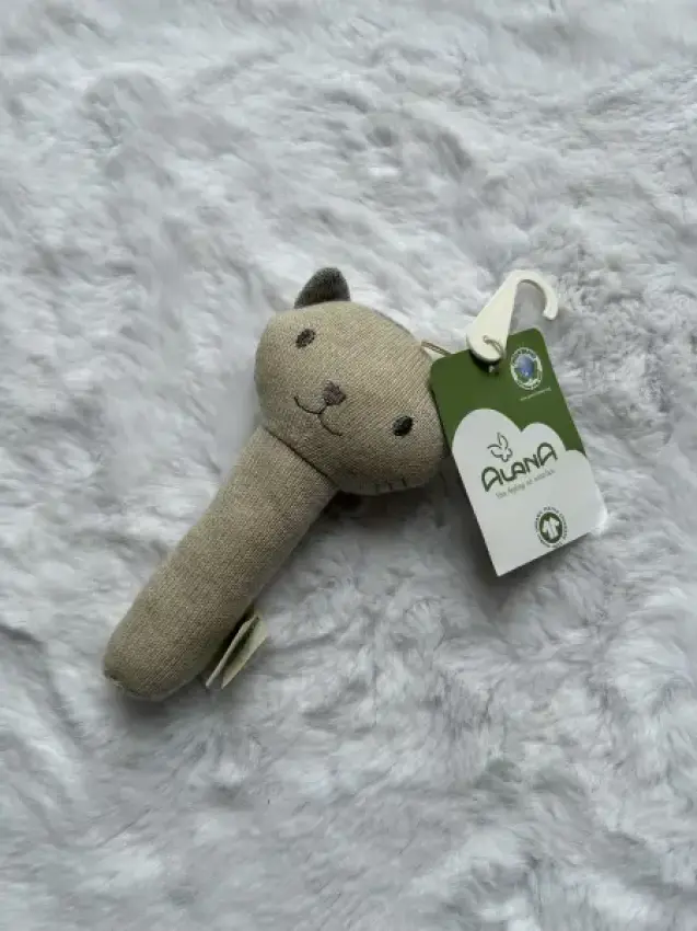 Rassel Alana Katze neu