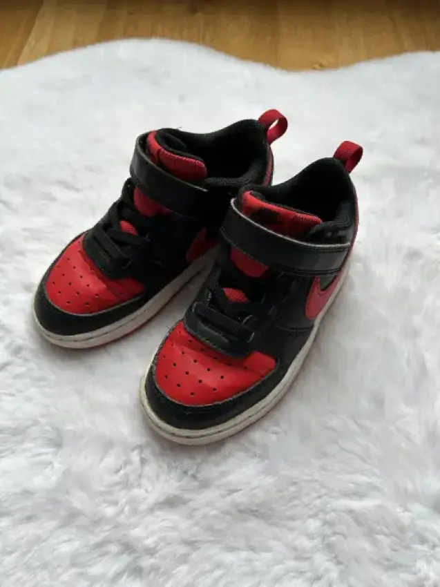 Turnschuhe/Sneaker Nike rot