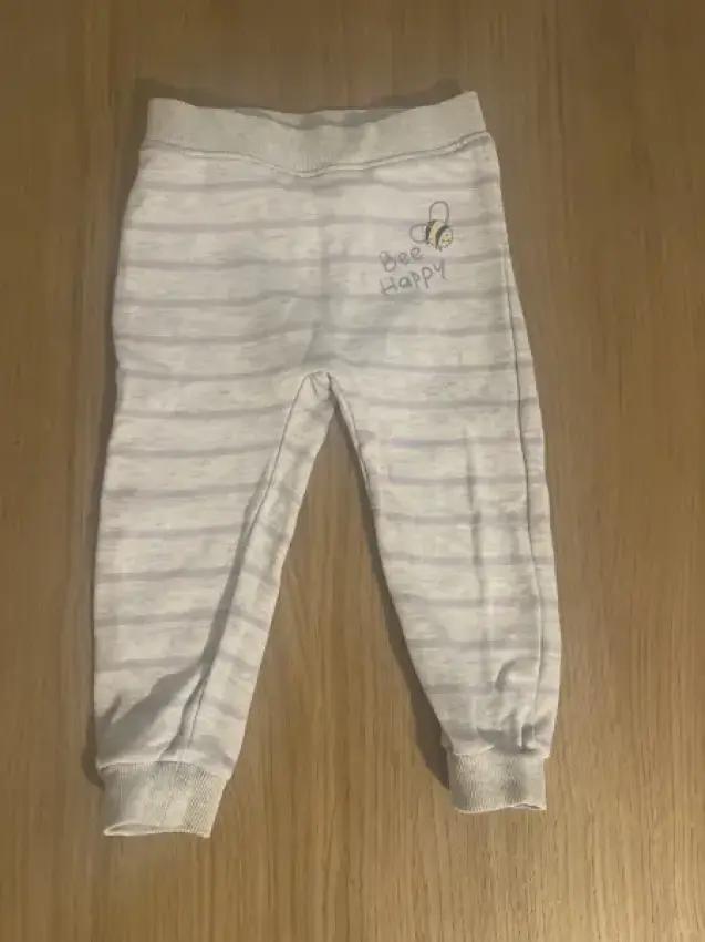 Jogginghose gestreift lila