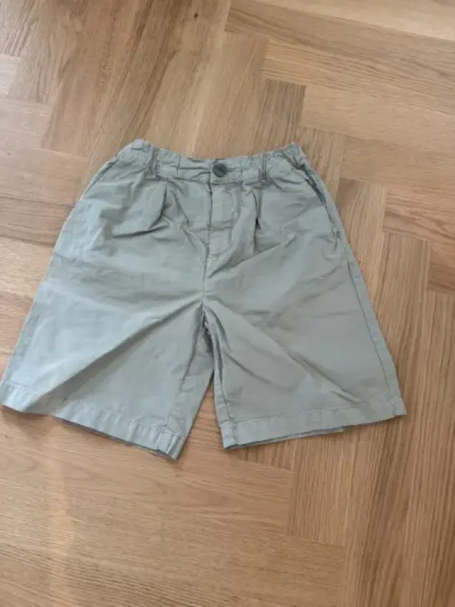Shorts ZARA grün