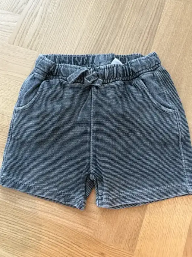 Shorts dunkelgrau Struktur