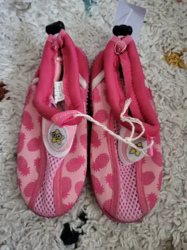 Badeschuhe / Wasserschuhe