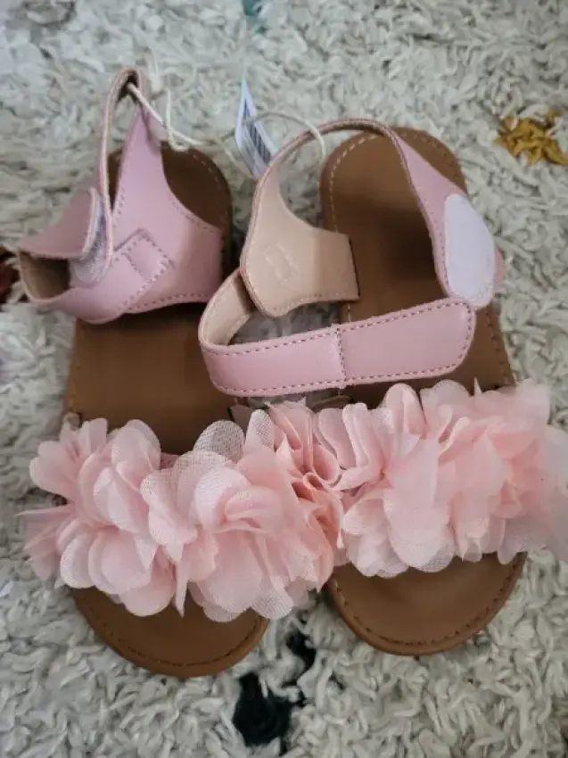 Blümchen-Sandalen