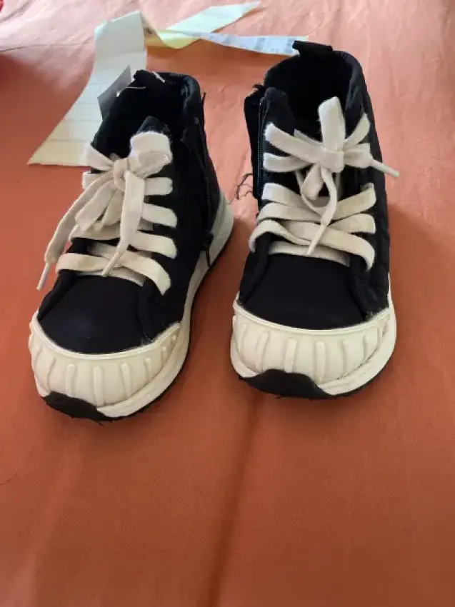 Zara Sneakers