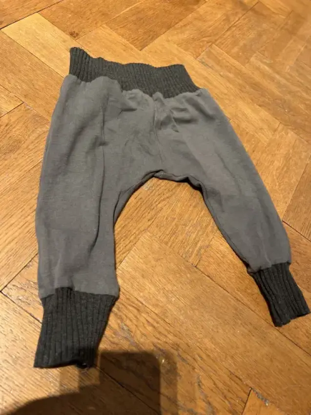 Hose grau handmade