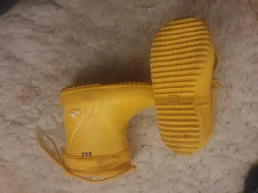 Gummistiefel gelb