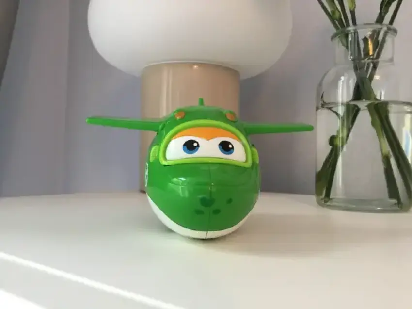 Super wings Mira