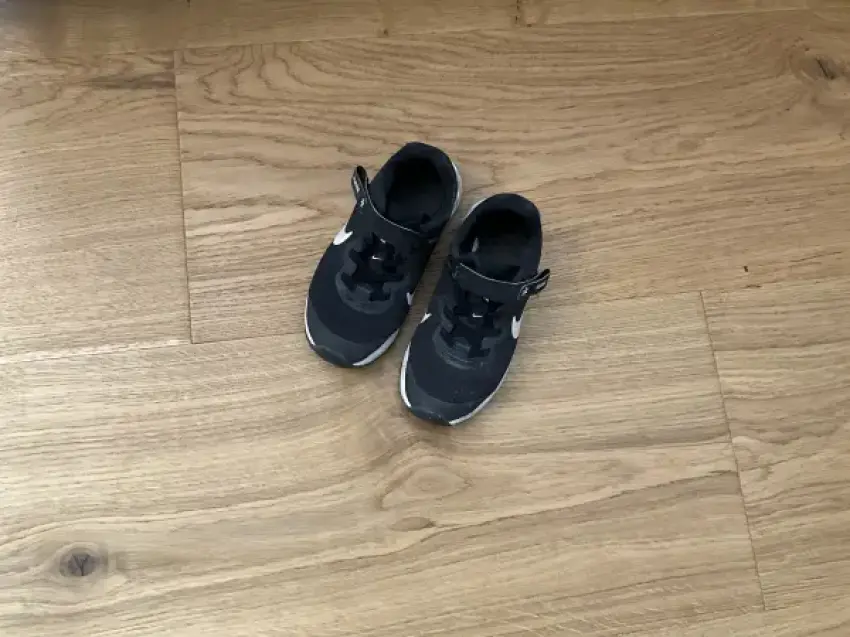 Nike Sneaker schwarz