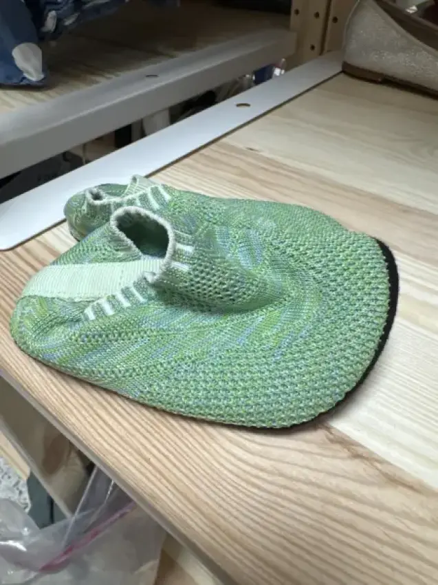 Grüne Schuhe