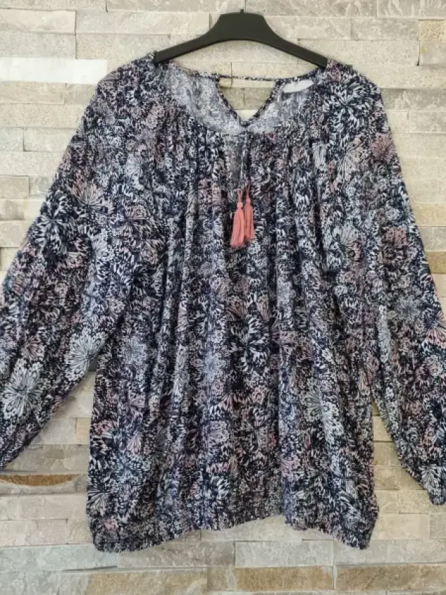 Ernstings Oberteil Floral blau/rosa