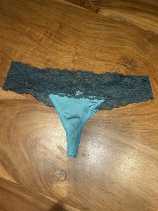 String Victoria‘s Secret M