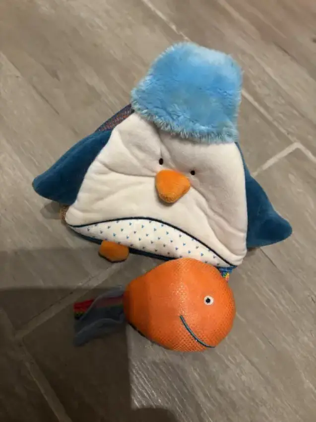 Spiel Pinguin mit Fisch 