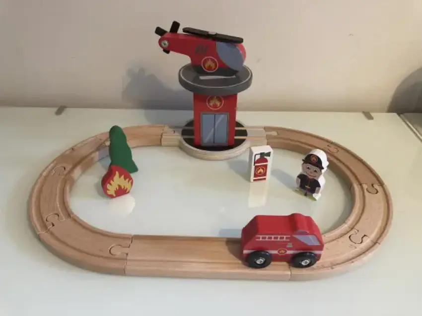 Bahnset Feuerwehr Holz