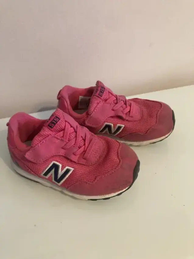 New Balance pink