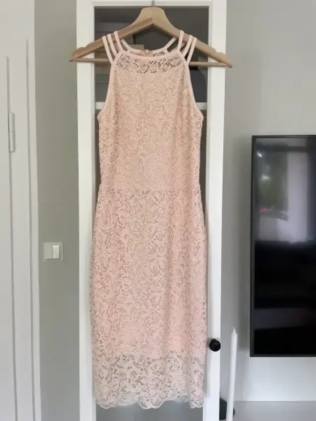 Amisu Enges Kleid peach