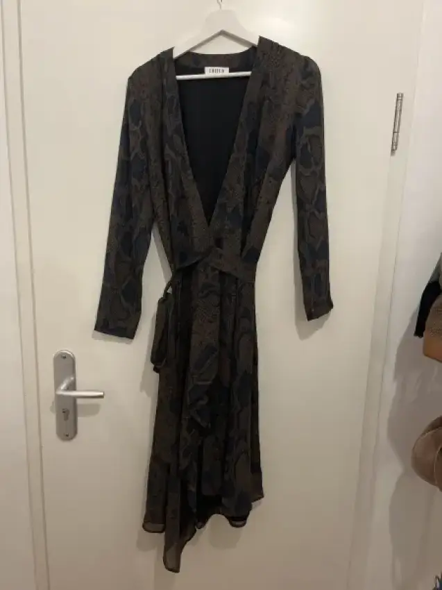 Edited Wickelkleid
